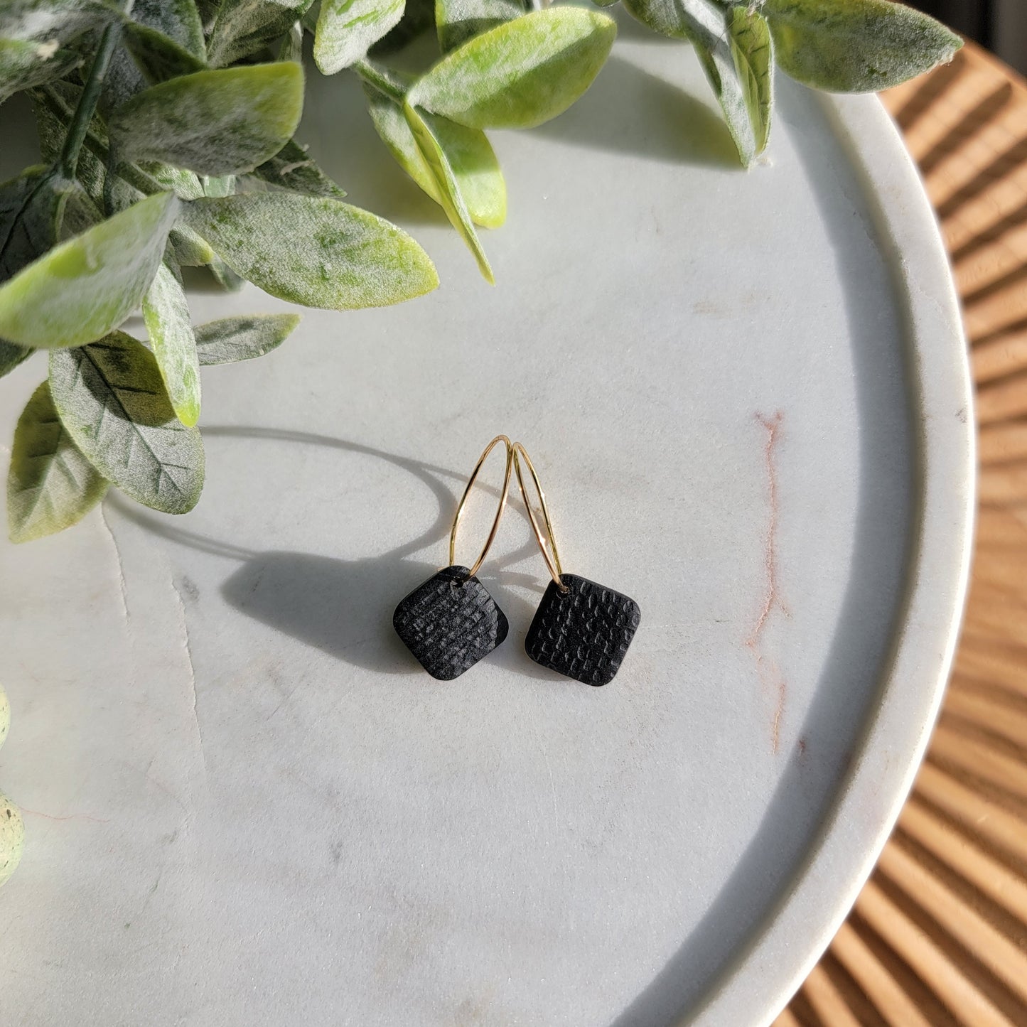 Cora Hoops in Black