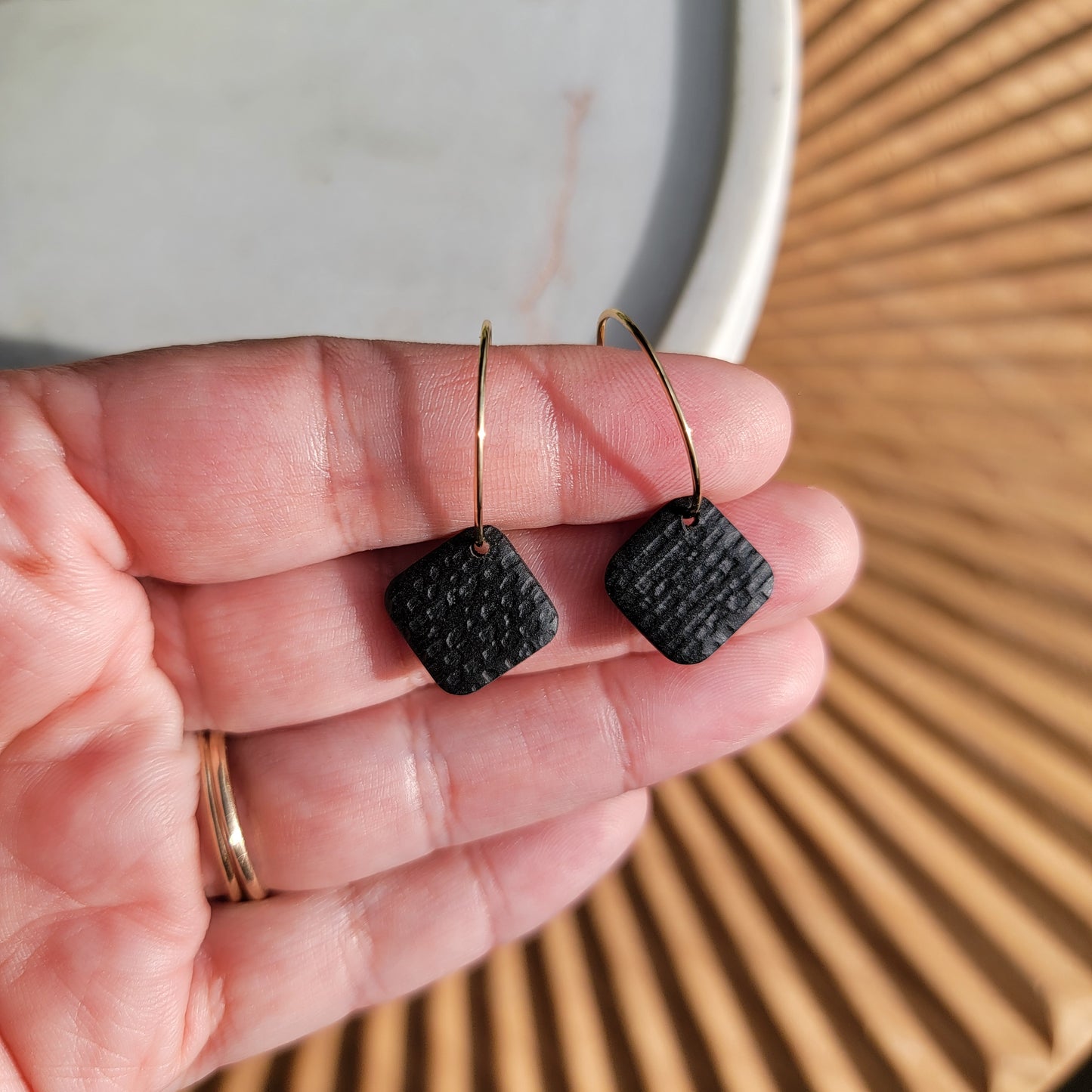 Cora Hoops in Black