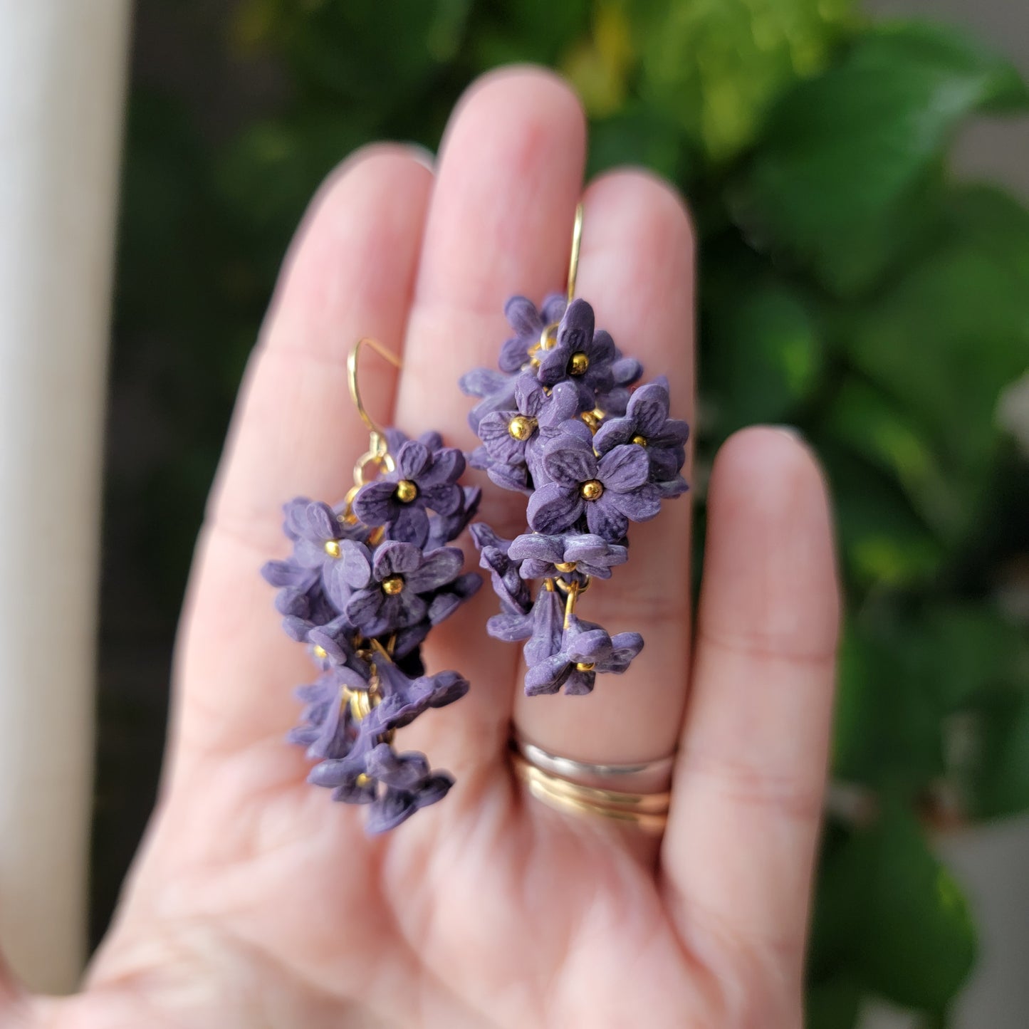 Lilac Bunch Earrings in Dark