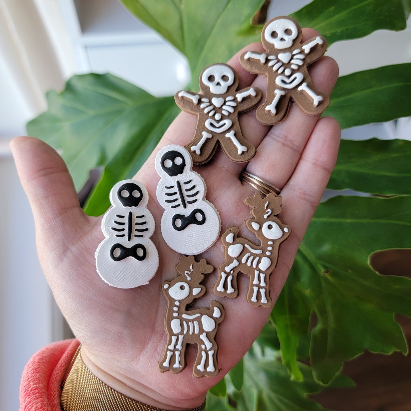 Gingerbread Reindeer Skeleton