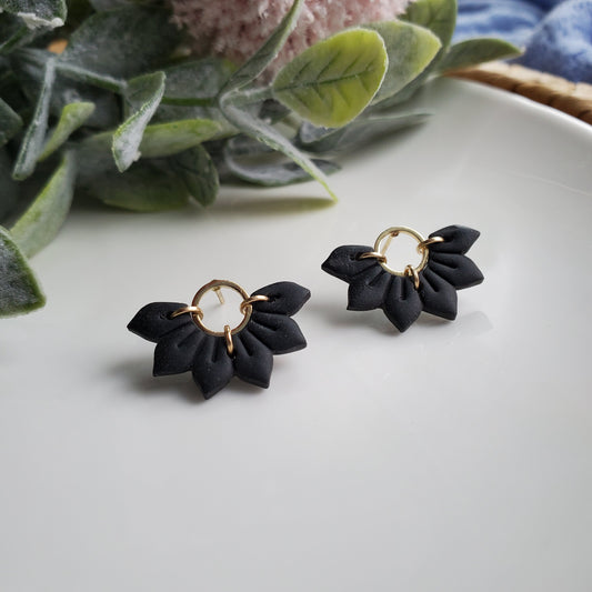 Flower Studs in Black