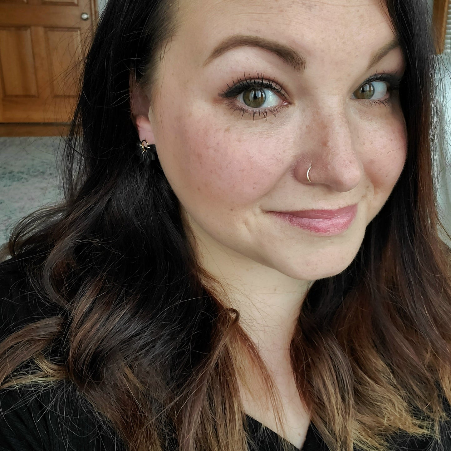 Flower Studs in Black