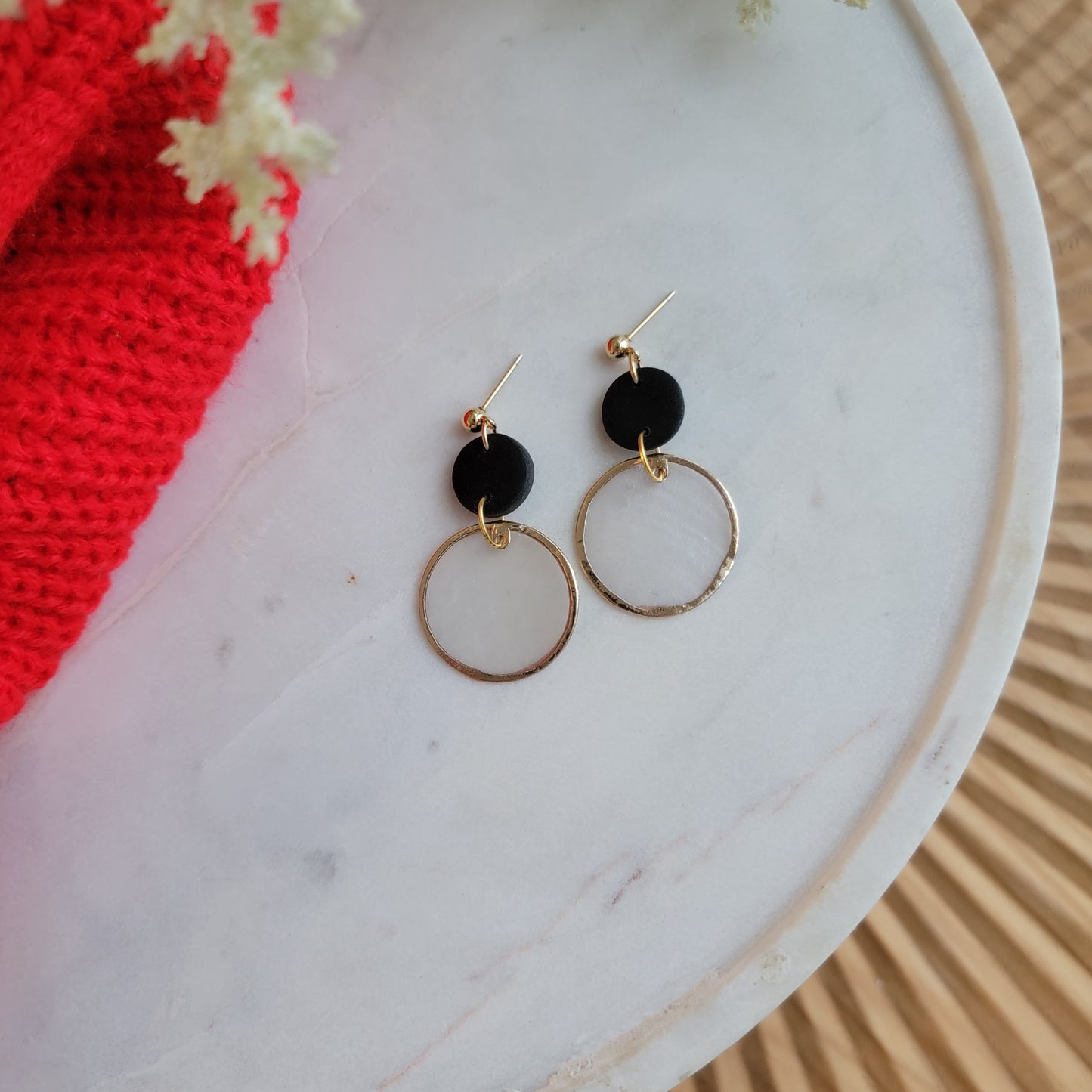Black and Gold Shell Drops