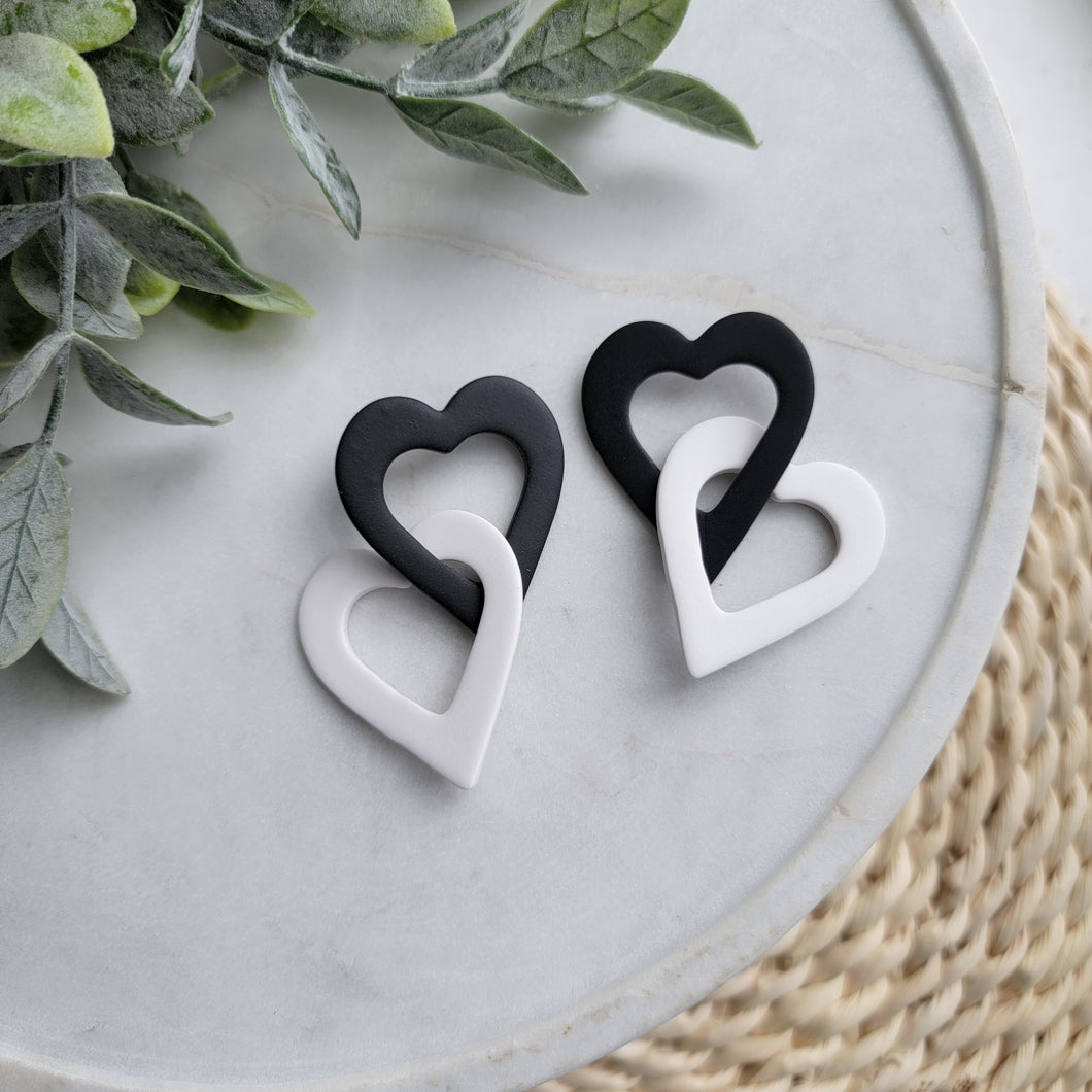 Black and White Heart Links
