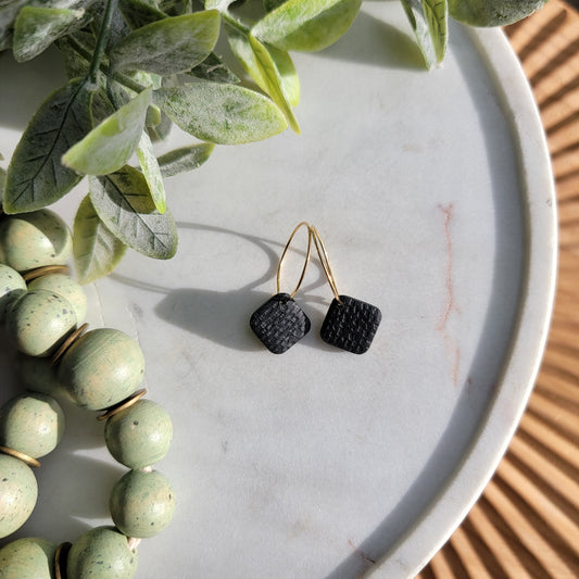 Cora Hoops in Black