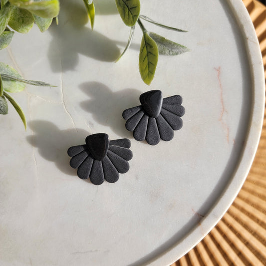 Deco Fans in Black