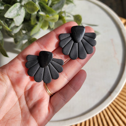Deco Fans in Black