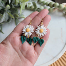 Load image into Gallery viewer, Garden Party Daisies
