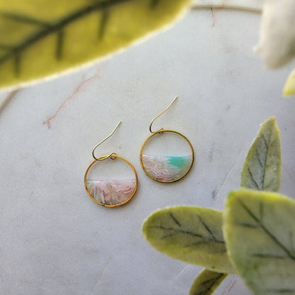 Horizon Dangles in Mossy Stone
