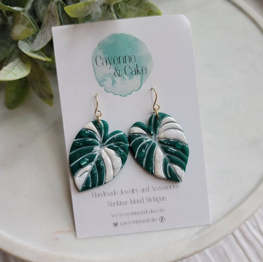 Albo Leaf Earrings in Dew Drop