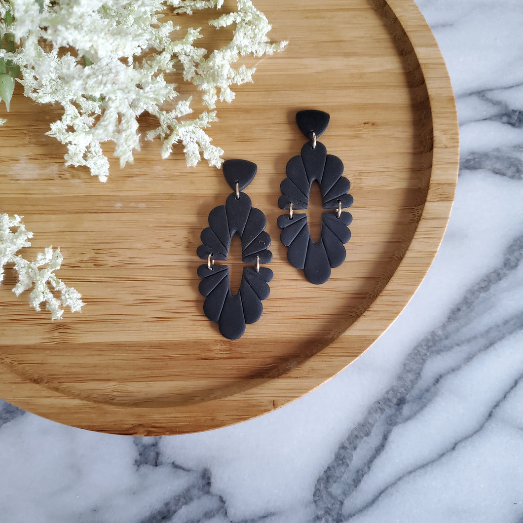 Scalloped Statement Earrings in Black