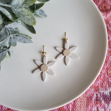 Load image into Gallery viewer, Neutral Daisy Earrings

