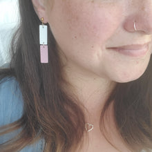 Load image into Gallery viewer, Stacked Earrings in Textured Mauve and White
