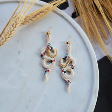 Load image into Gallery viewer, Nathara Earrings
