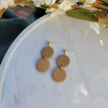 Load image into Gallery viewer, Origin Earrings in Latte
