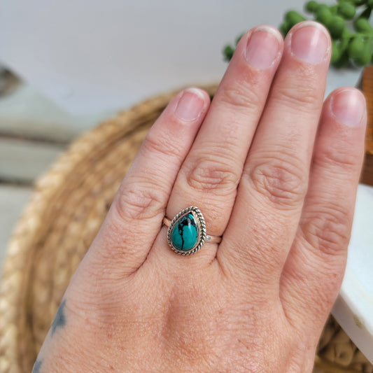 Sterling Silver Turquoise Teardrop Ring