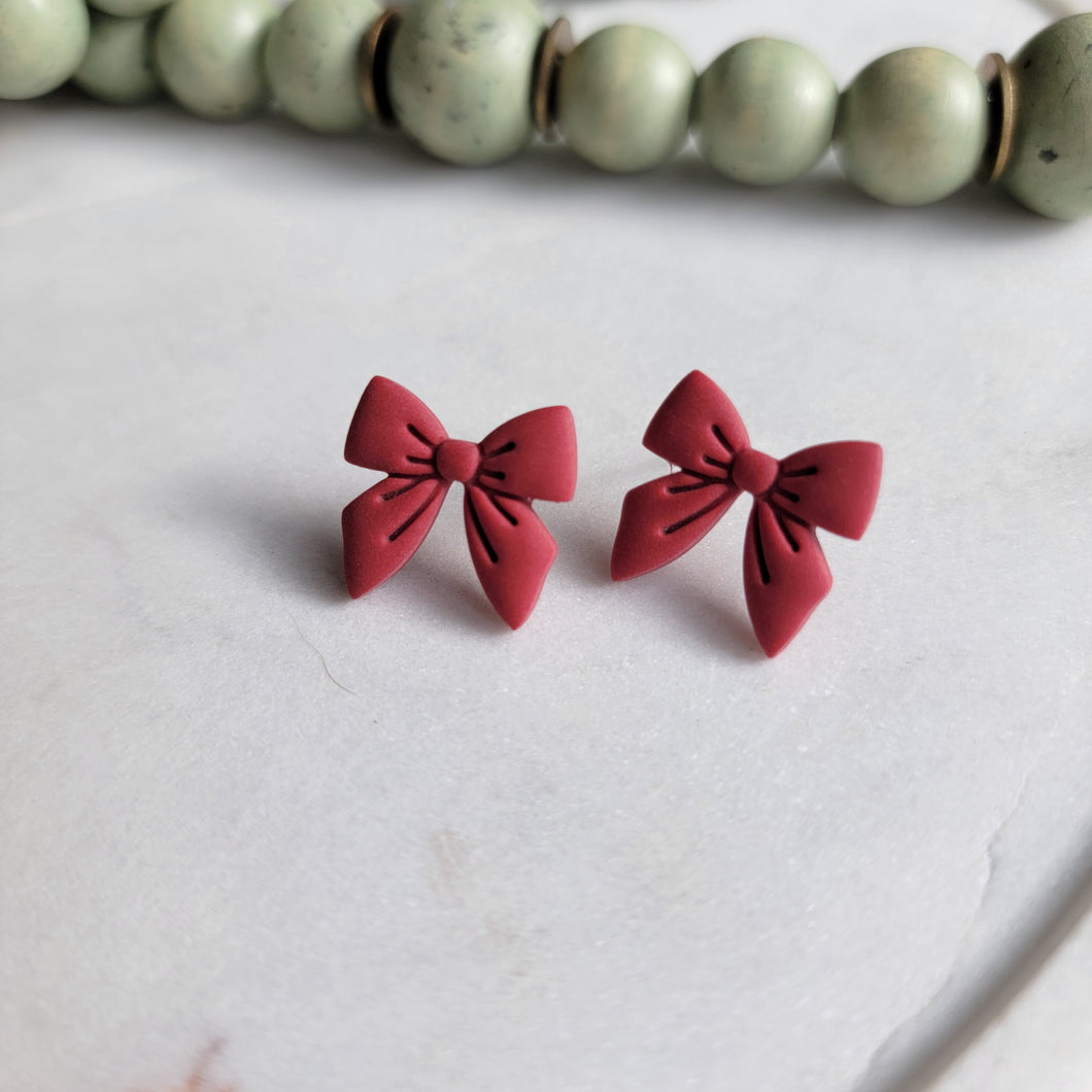 Bow Studs in Red