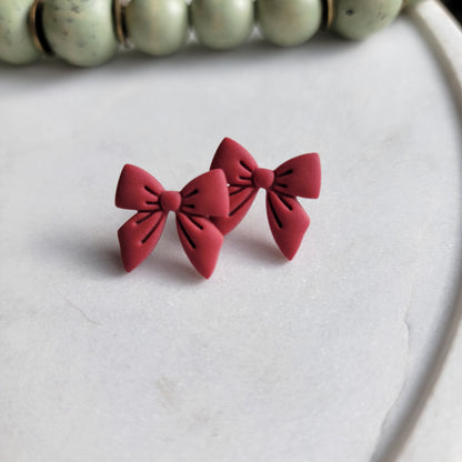 Bow Studs in Red