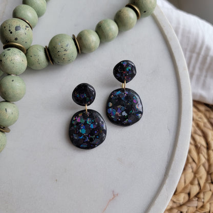 Bri Earrings in Black Glitter