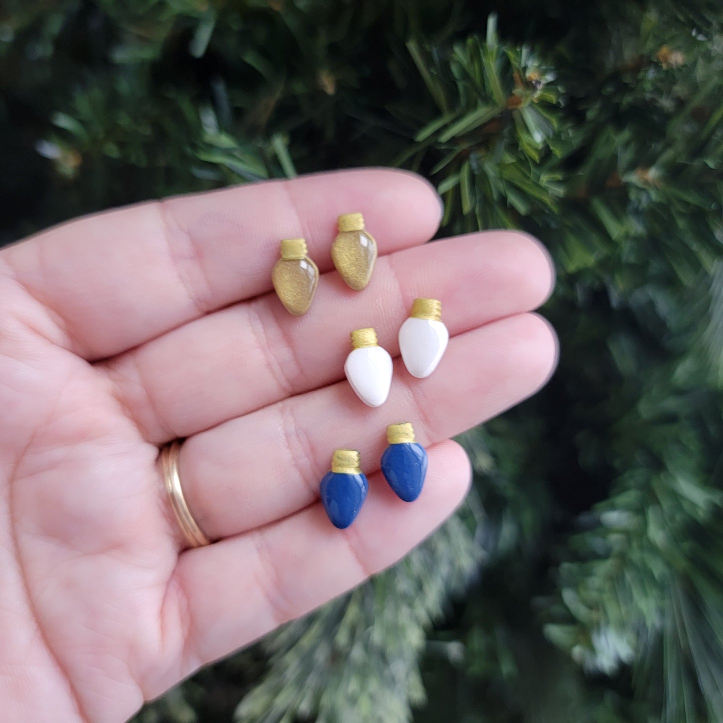 Holiday Light Bulb Studs